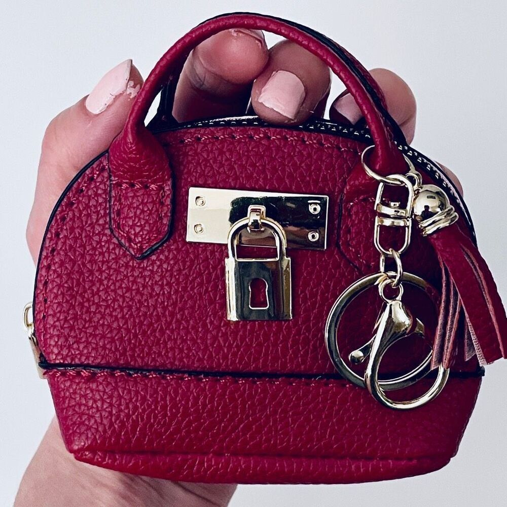 NWT Gorgeous Burgundy Red Pu Leather Bag Charm Lobster Keyring Keyring Keyholder